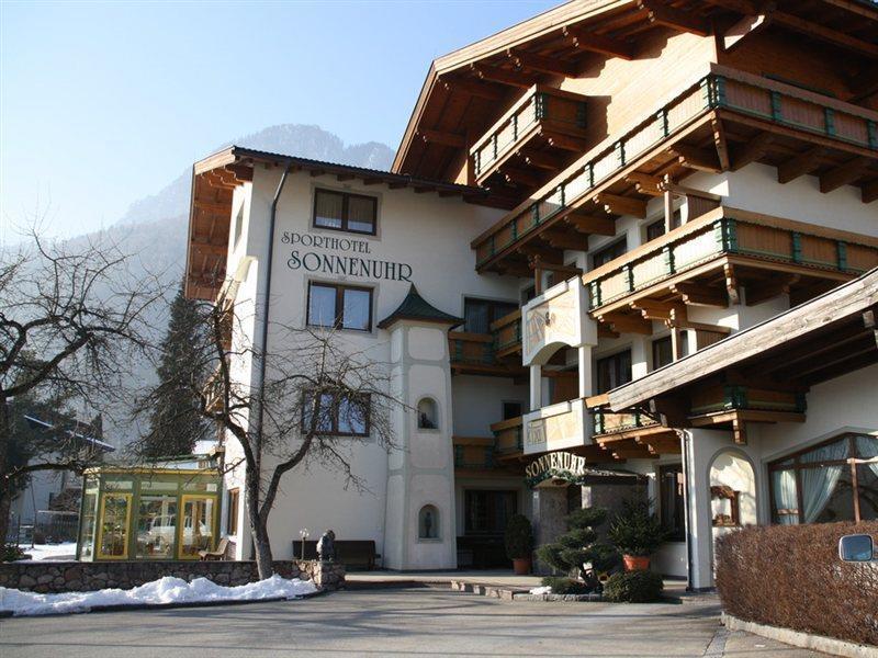 Hotel Sonnenuhr Kramsach Exterior foto